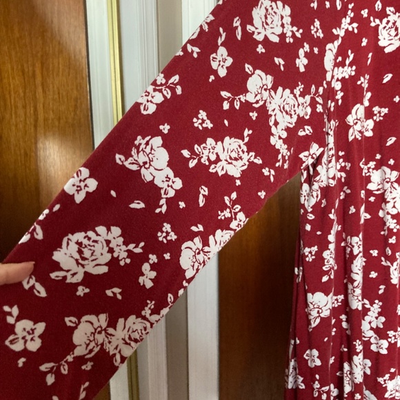 LANE BRYANT SWING LONG SLEEVE CREW NECK TEE. 22-24 2X  PRE OWNED EXCELLENT - Picture 6 of 6